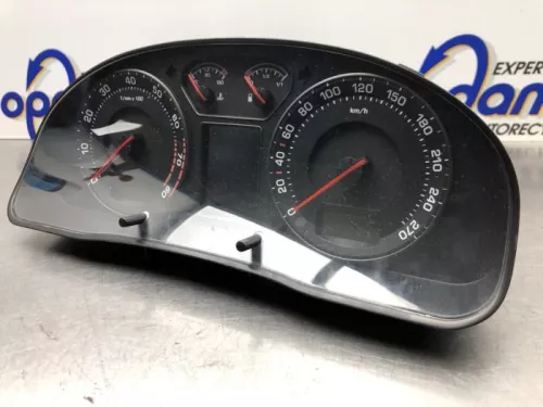 Kilometerteller KM-8254156