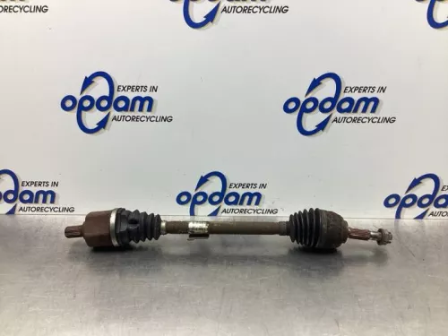 Aandrijfas links-voor Renault 8200184197 dp0052