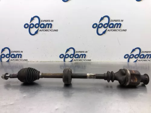 Aandrijfas rechts-voor Renault 8200684084 jb1524