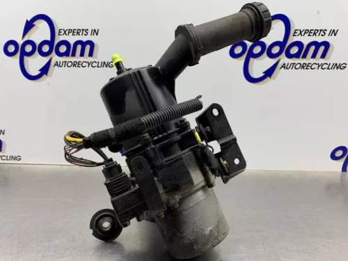 Stuurbekrachtiging Pomp-8291704