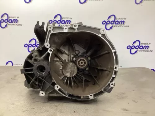 Versnellingsbak-8302001