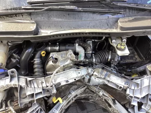 Versnellingsbak-8300841