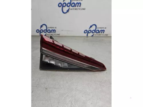 Achterlicht links-8190783