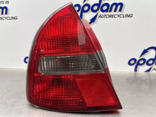 Achterlicht links-8312004