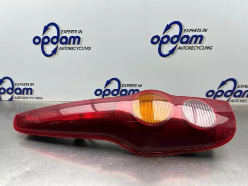 Achterlicht links-8321332