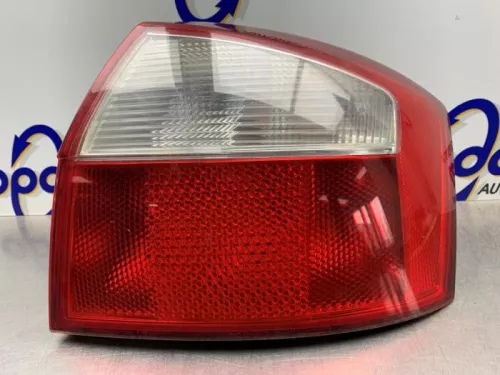 Achterlicht rechts-8306993