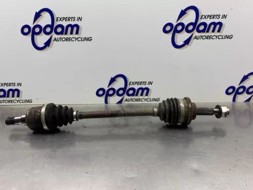 Aandrijfas links-voor-8364187