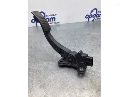 Gaspedaalpositie Sensor-7845112
