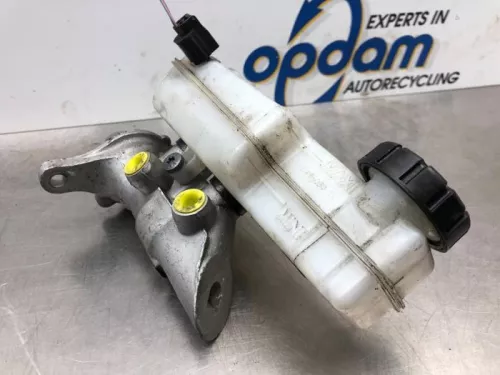 Hoofdremcilinder-7324506