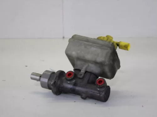 Hoofdremcilinder-7884552